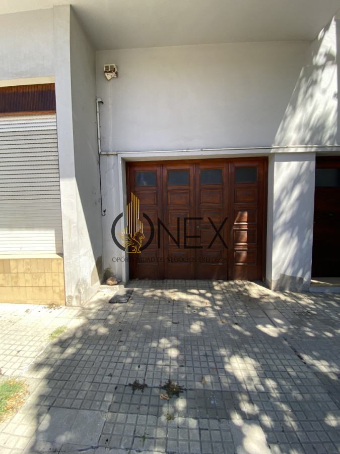 Casa ID.4241 - PROPIEDAD AMPLIA CENTRICA EN VENTA PAYSANDU