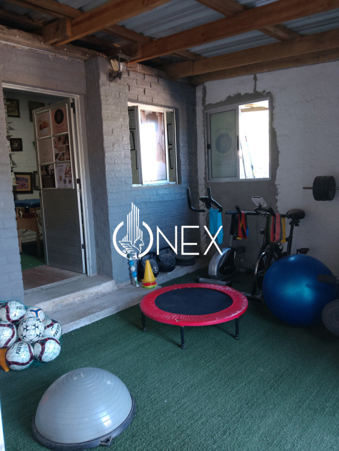 Casa ID.4316 - ONEX VENDE DOBLE POTENCIAL COMERCIAL