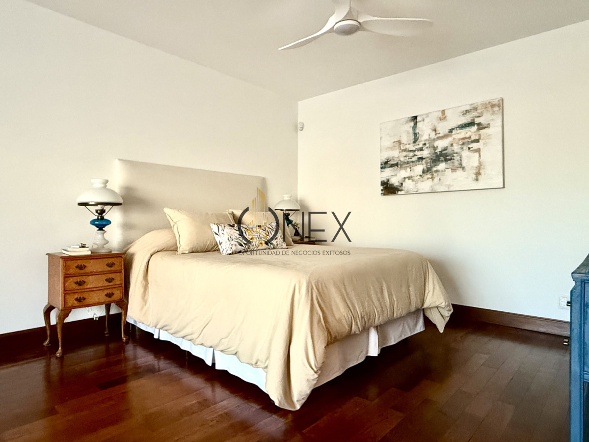 Casa ID.3611 - VENTA CASA 4 DORMITORIOS + SERVICIO, CARRASCO SUR