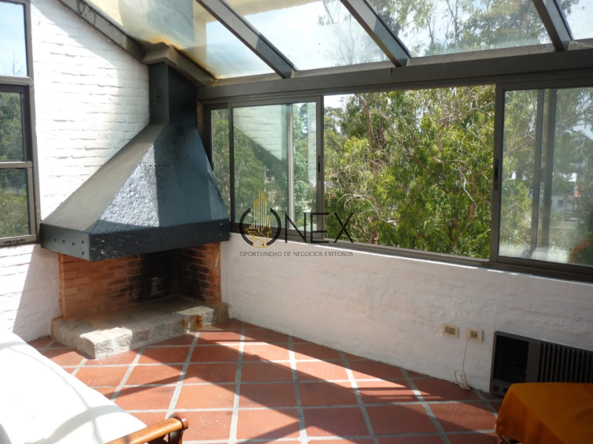 Casa ID.4333 - Casa Tipo Castillo en Venta - Frente al Mar 