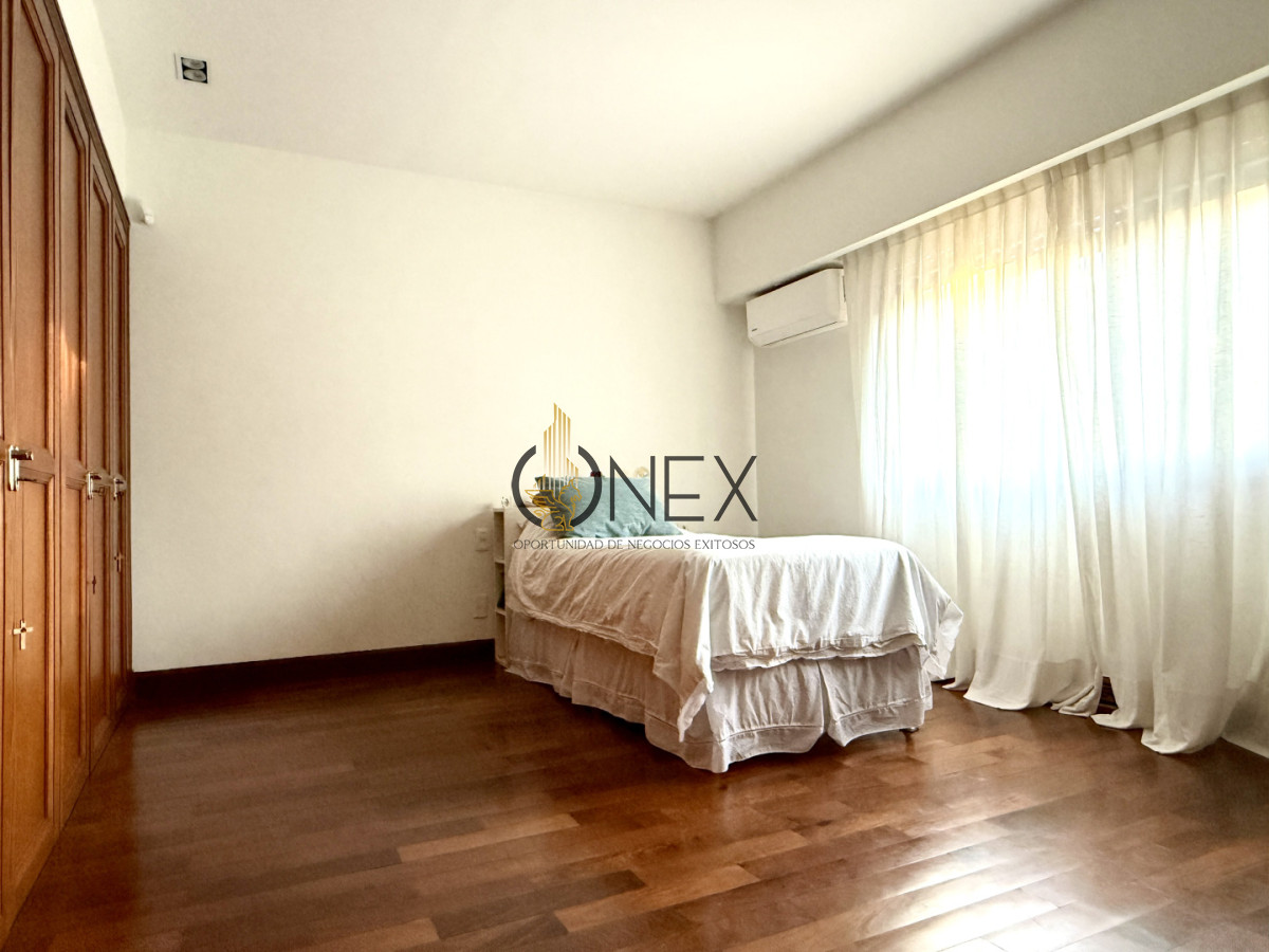 Casa ID.3611 - VENTA CASA 4 DORMITORIOS + SERVICIO, CARRASCO SUR