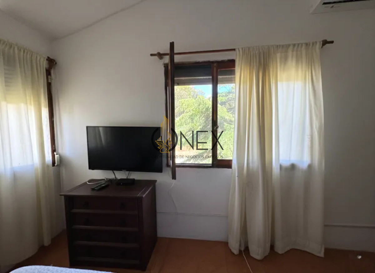 Casa ID.1514 - Gran Oportunidad Venta de Casa y Apartamento La Floresta a Pasos de La Playa.