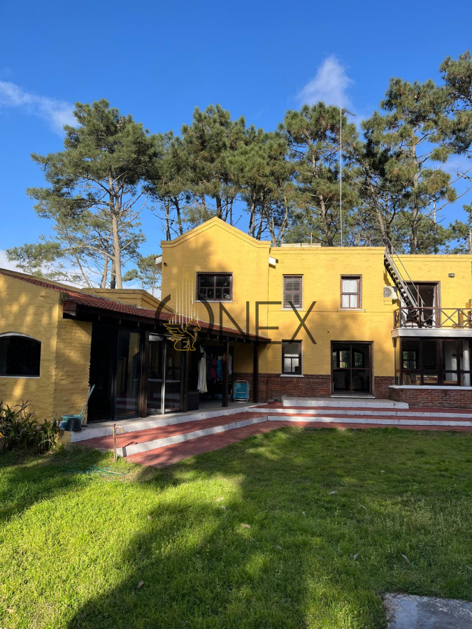 Casa ID.1186 - Se vende casa en El Pinar sur