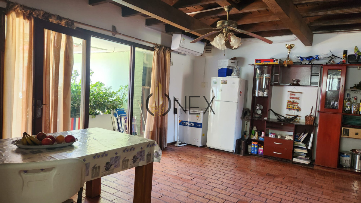 Casa ID.1663 - Casa en venta