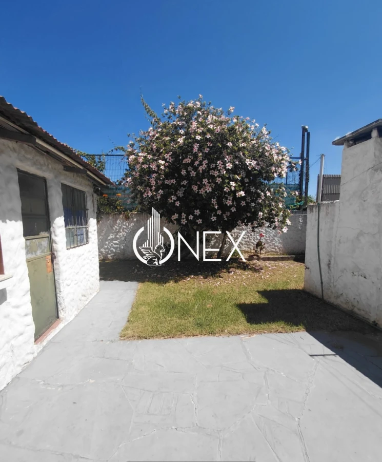 Casa ID.4194 - Oportunidad venta propiedad  dos casas  independientes + dependencia de servicio cerca de la rambla - Piriápolis