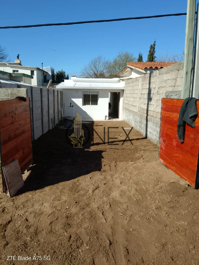 Casa ID.3108 - SE ALQUILA APTO EN SALINAS NORTE