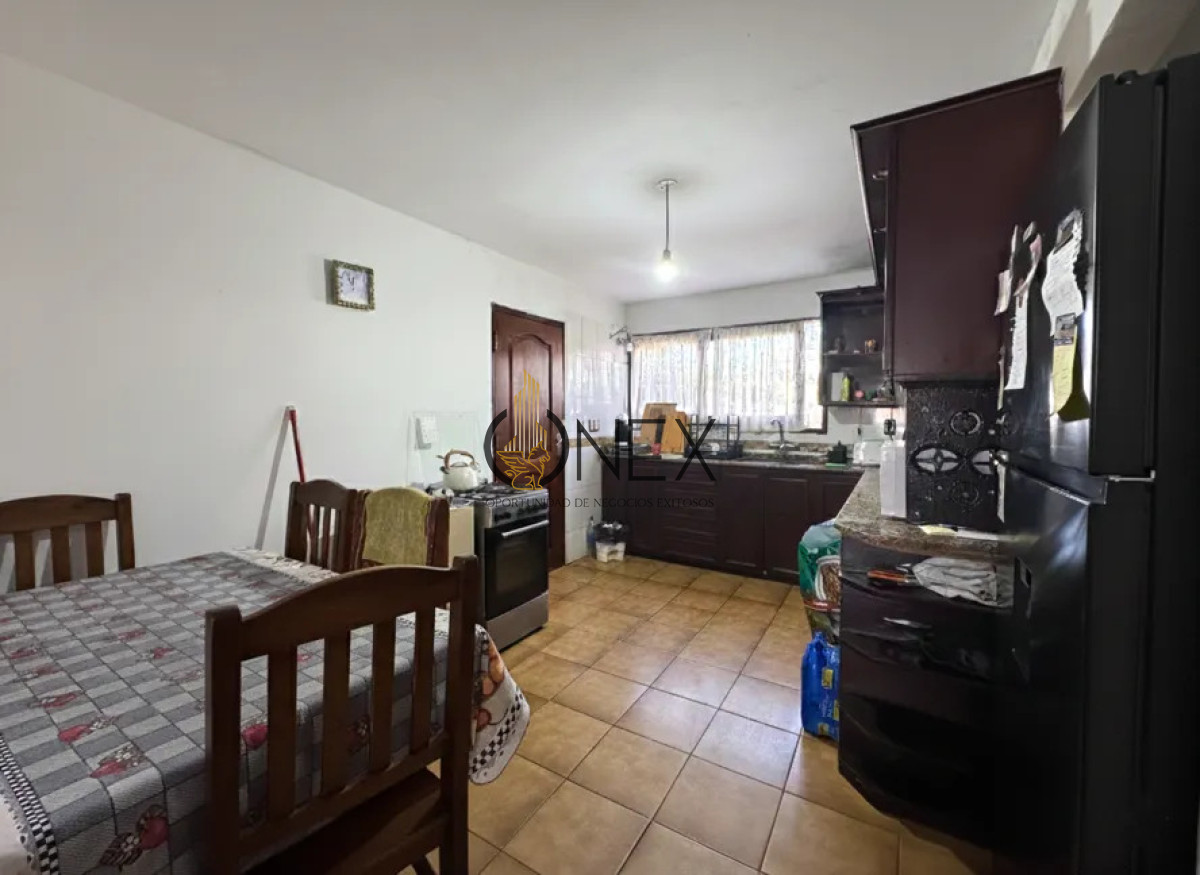 Casa ID.1514 - Gran Oportunidad Venta de Casa y Apartamento La Floresta a Pasos de La Playa.