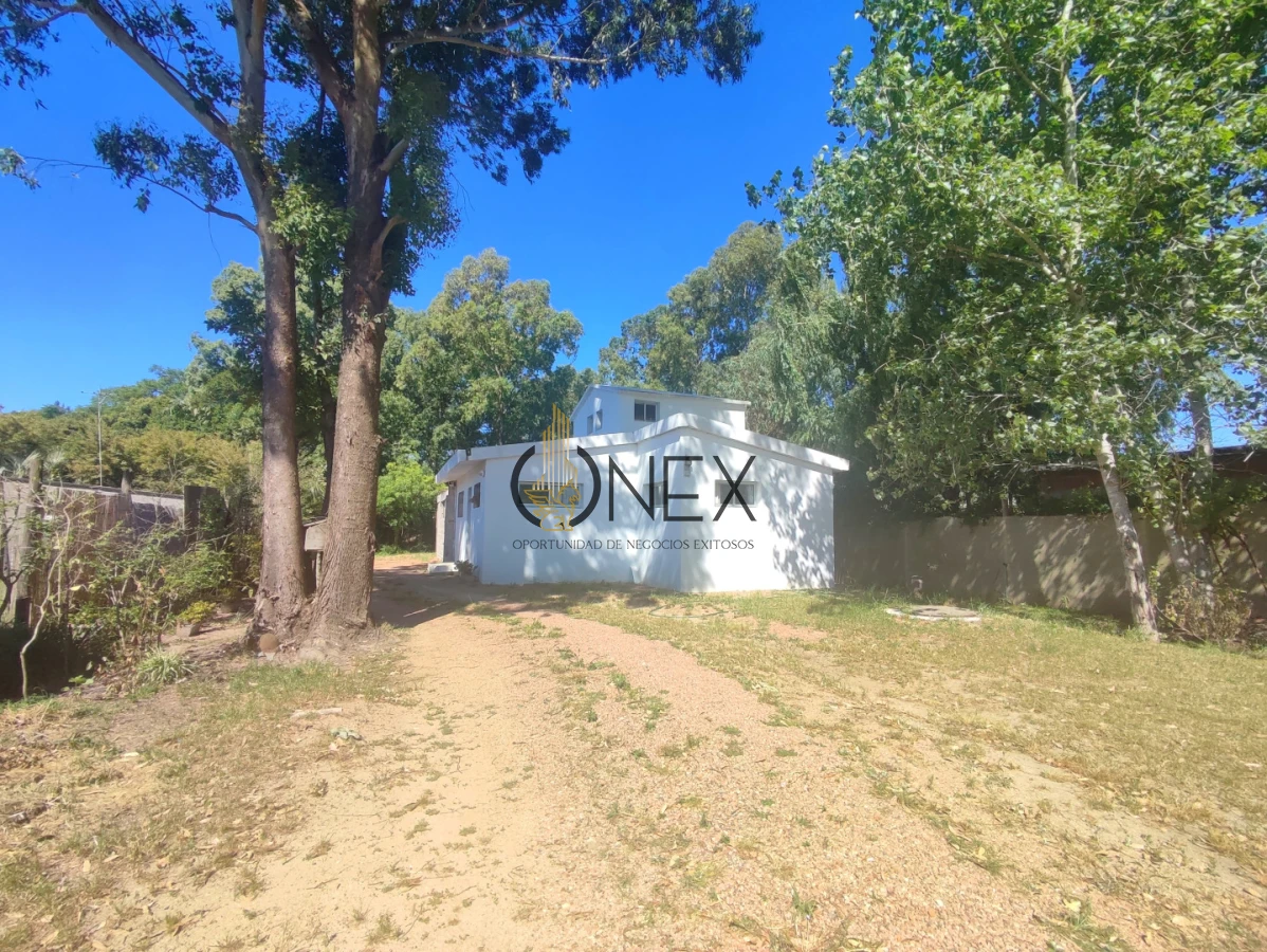 Casa ID.3574 - Casa en Alquiler de 3 dormitorios en Estación La Floresta