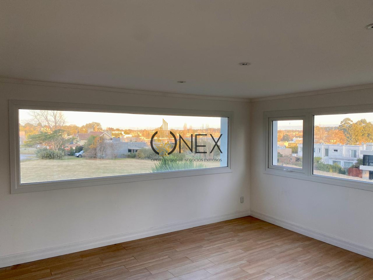 Casa ID.3374 - TU NUEVA VIDA EMPIEZA ACÁ! Venta Casa Altos la Tahona 3D Suite, estar, 2 plantas excelente ubicación  