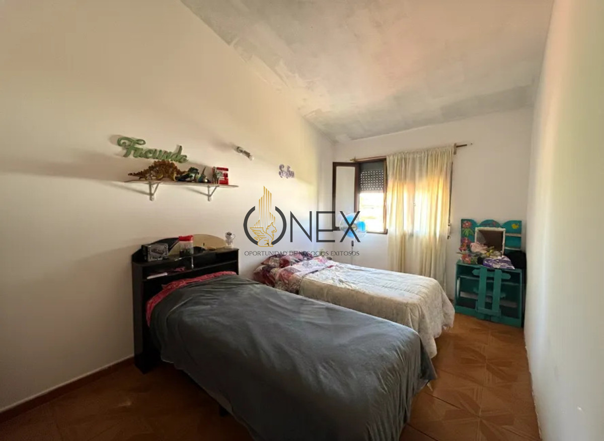 Casa ID.1514 - Gran Oportunidad Venta de Casa y Apartamento La Floresta a Pasos de La Playa.