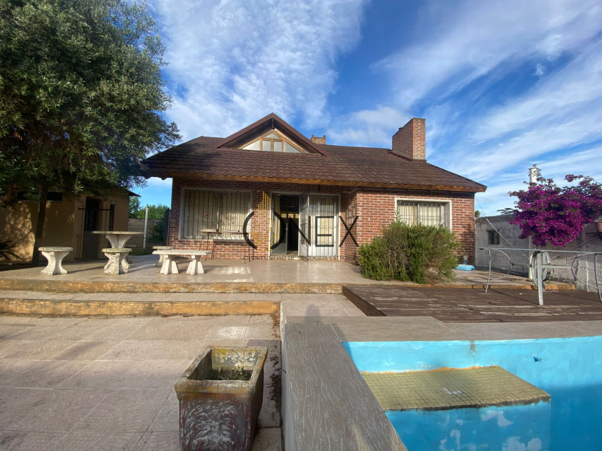 Casa ID.3627 - Se vende hermoso Chalet en Parque del Plata Sur