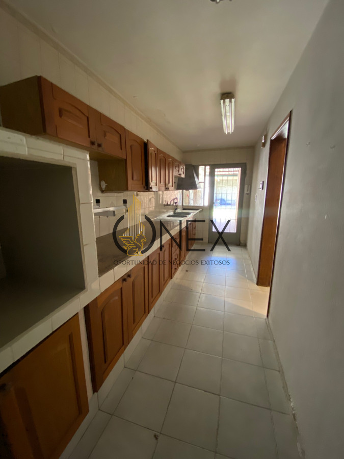 Casa ID.1534 - SE VENDE GRAN CASA EN CENTRO DE PAYSANDU