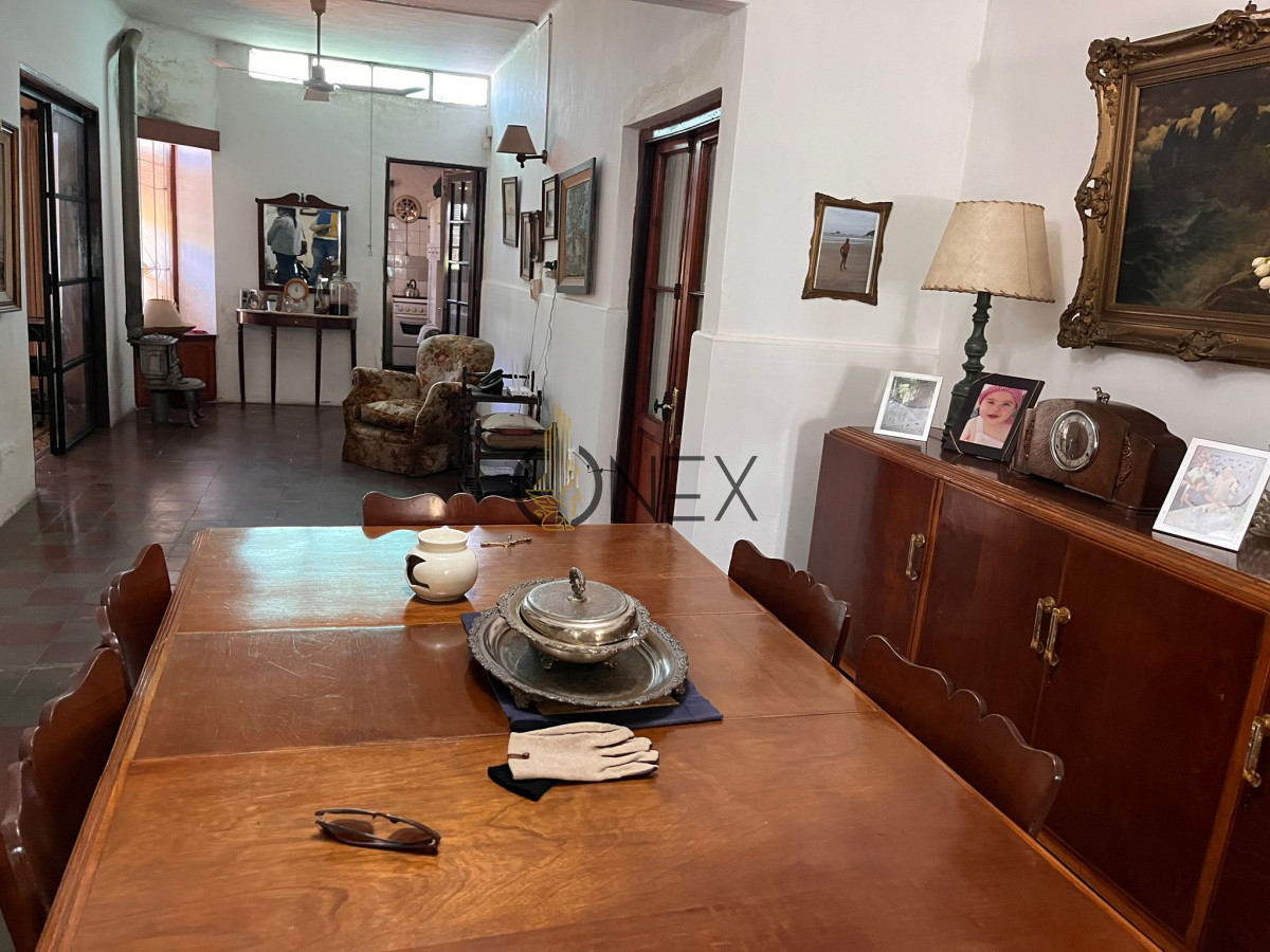 Casa ID.3099 - CASA EN VENTA A METROS DE REPUBLICA ARGENTINA