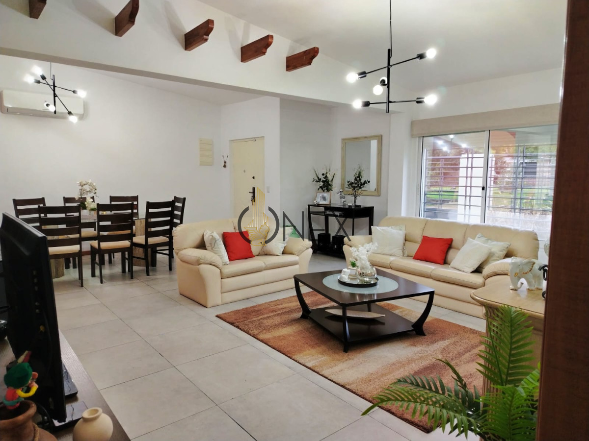 Casa ID.2832 - Hermosa Propiedad en Salinas Sur
