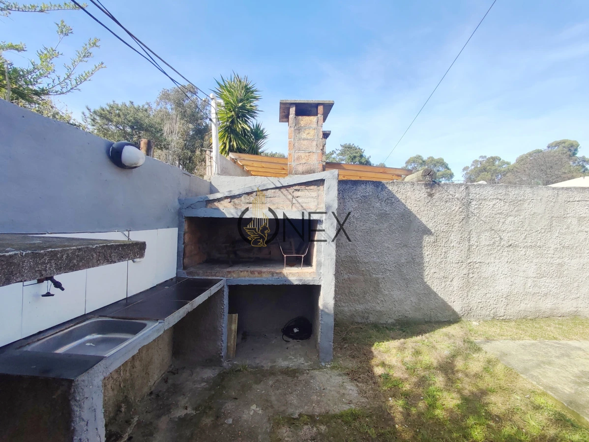 Casa ID.3220 - Casa en Alquiler de 2 dormitorios en Marindia Sur