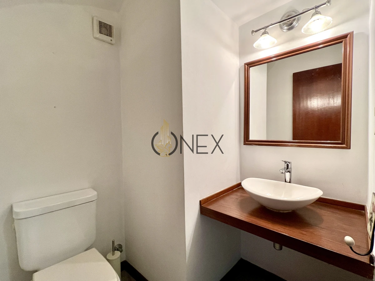 Casa ID.1871 - VENTA CASA 4 DORMITORIOS, 4 BAÑOS + SERVICIO, PISCINA Y PARRILLERO, BARRIO PRIVADO, LA TAHONA