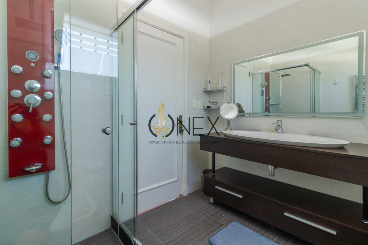 Casa ID.3836 - Casa en Venta en Punta Gorda - Parque, piscina, barbacoa