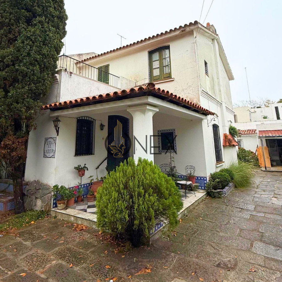 Casa ID.2241 - VENTA EXCLUSIVA CASA EN CARRASCO SUR