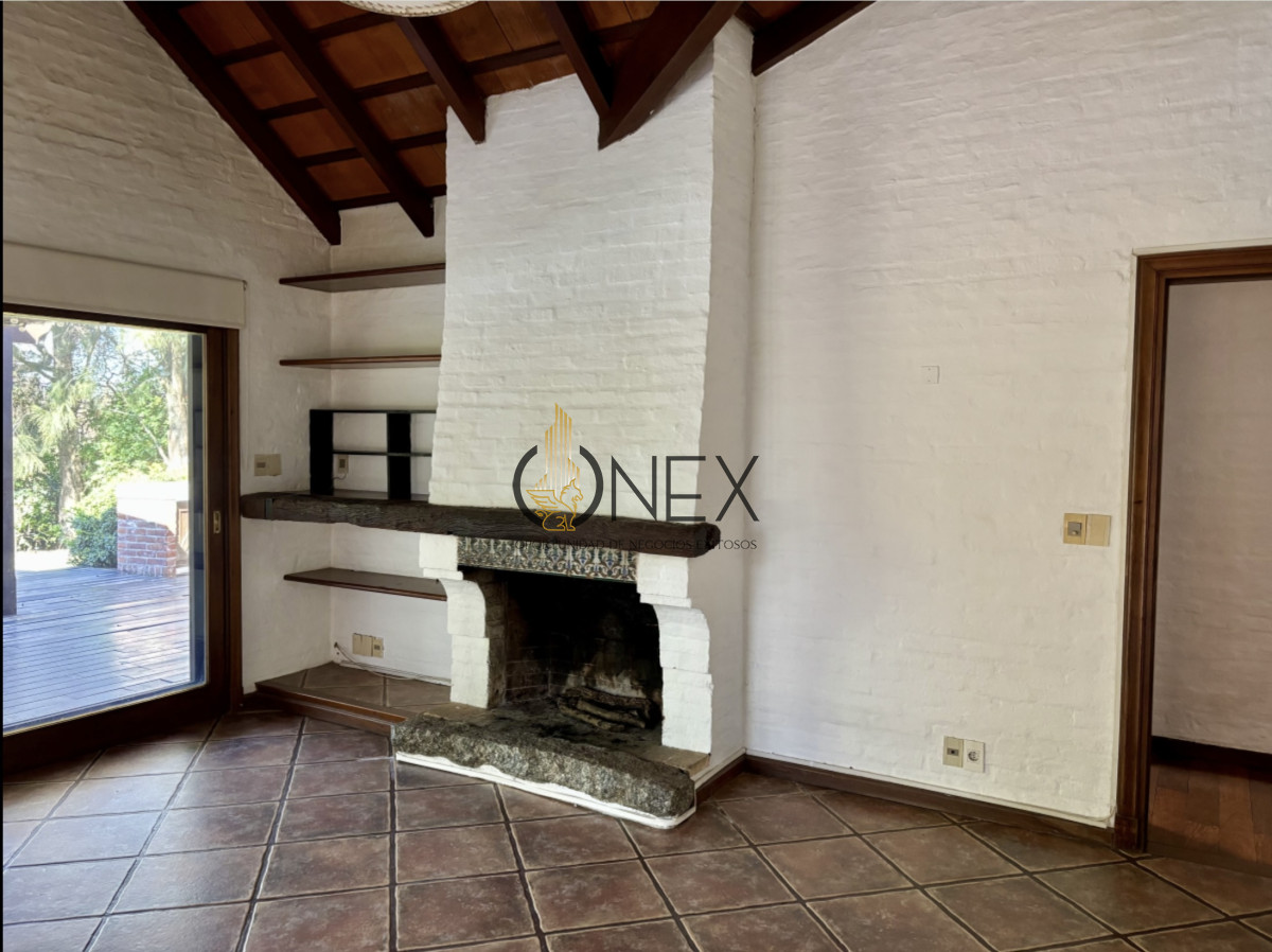 Casa ID.3373 - LUJO Y COMODIDAD Venta o Alquiler Casa Lomas Tahona 3D suite Playroom Estar Terraza Gge Piscina Parrillero