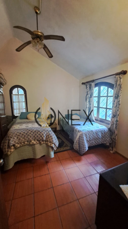 Casa ID.4048 - Alquiler y venta gran casa zona Pinares