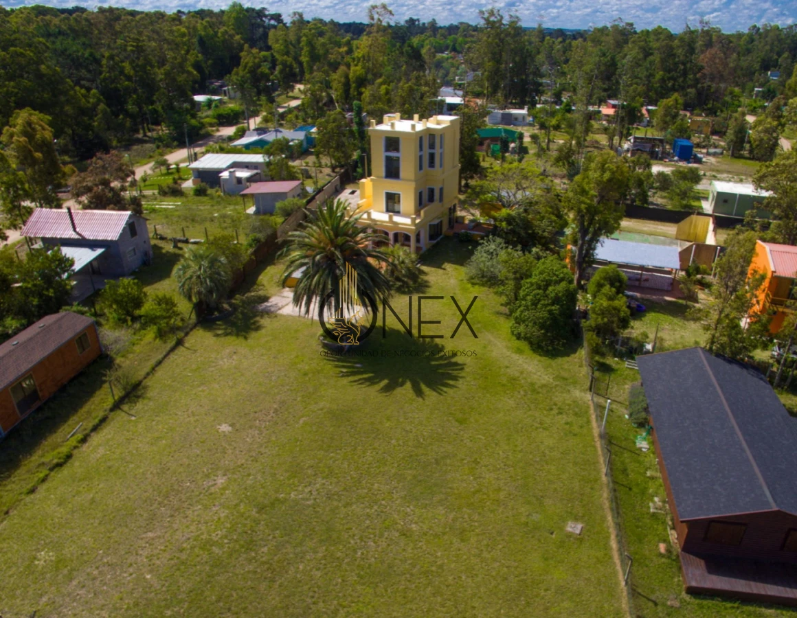 Casa ID.4333 - Casa Tipo Castillo en Venta - Frente al Mar 