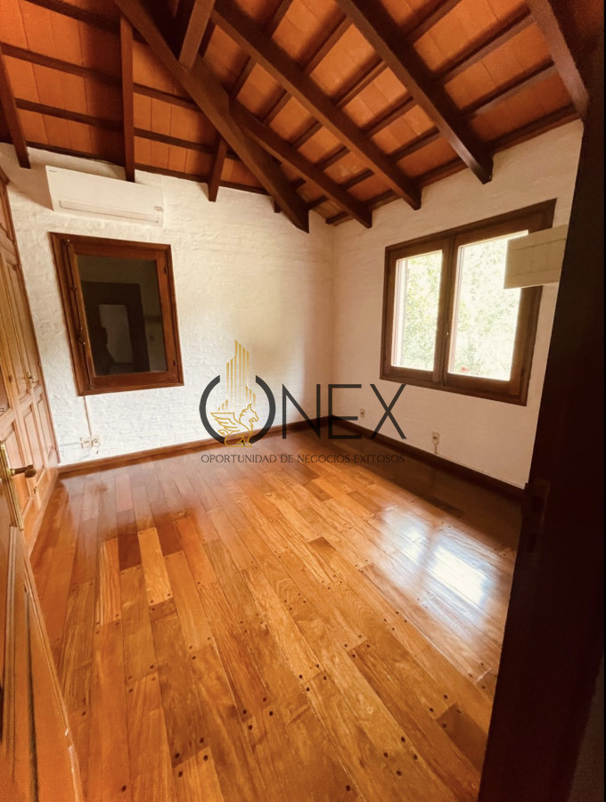 Casa ID.3373 - LUJO Y COMODIDAD Venta o Alquiler Casa Lomas Tahona 3D suite Playroom Estar Terraza Gge Piscina Parrillero