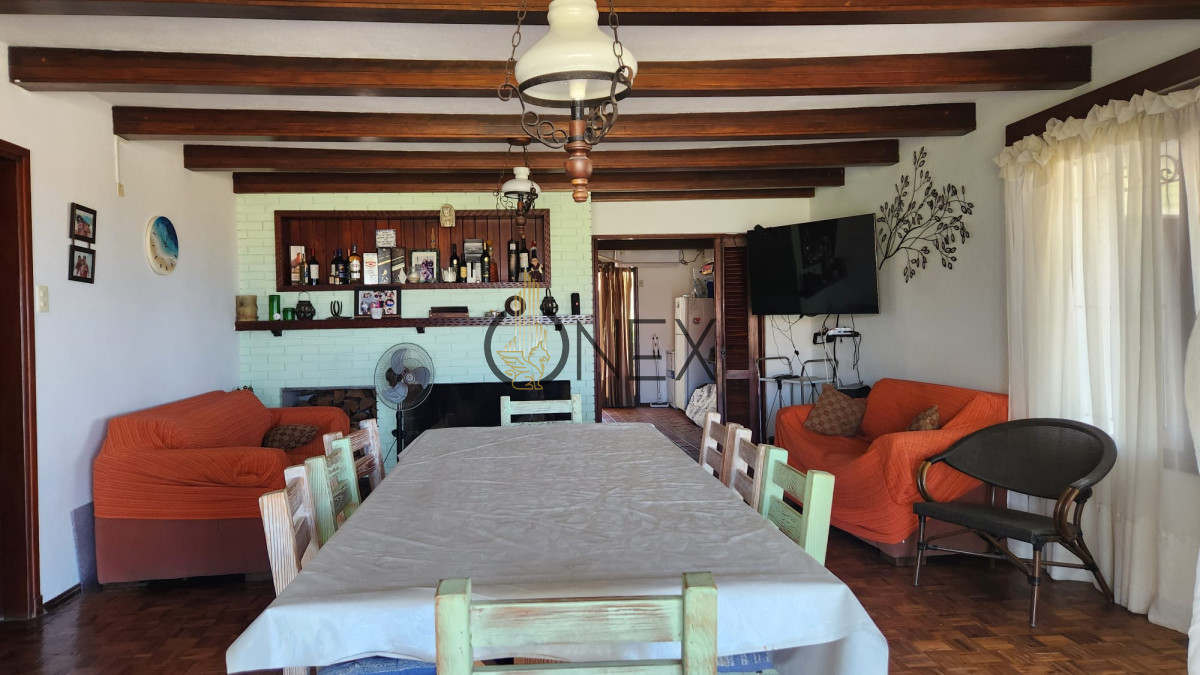 Casa ID.1663 - Casa en venta