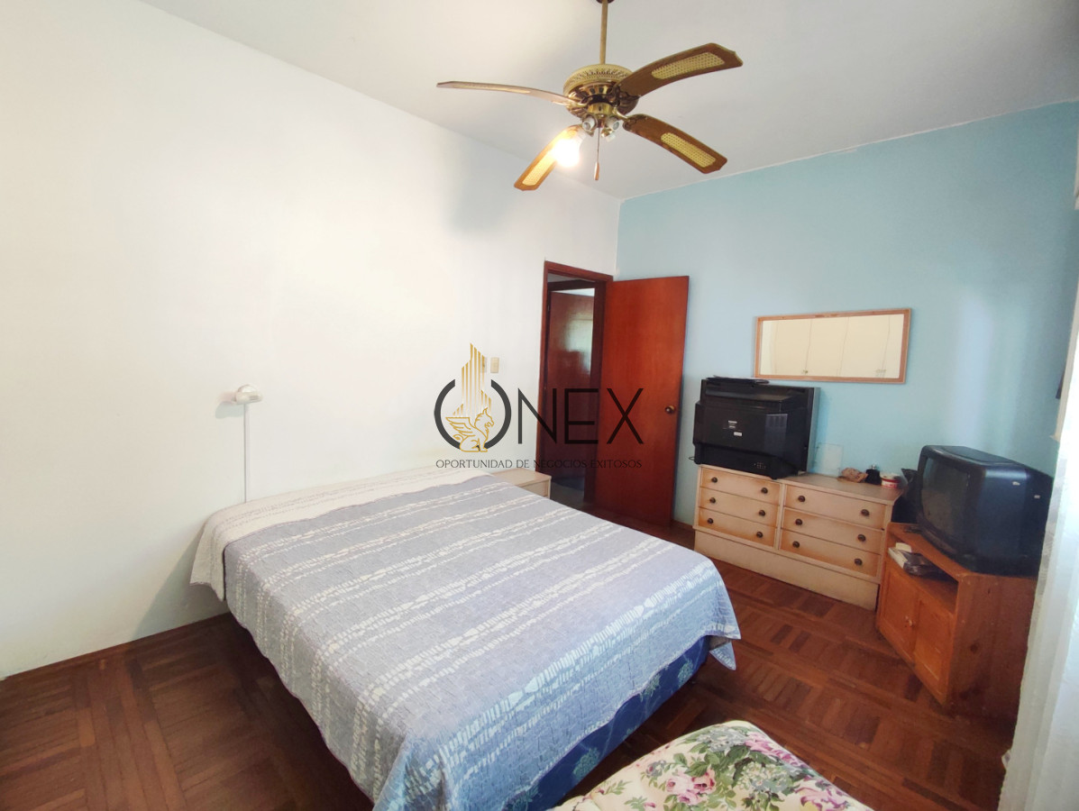 Casa ID.3774 - Casa en Venta de 7 dormitorios en Solymar a mts de la Rambla