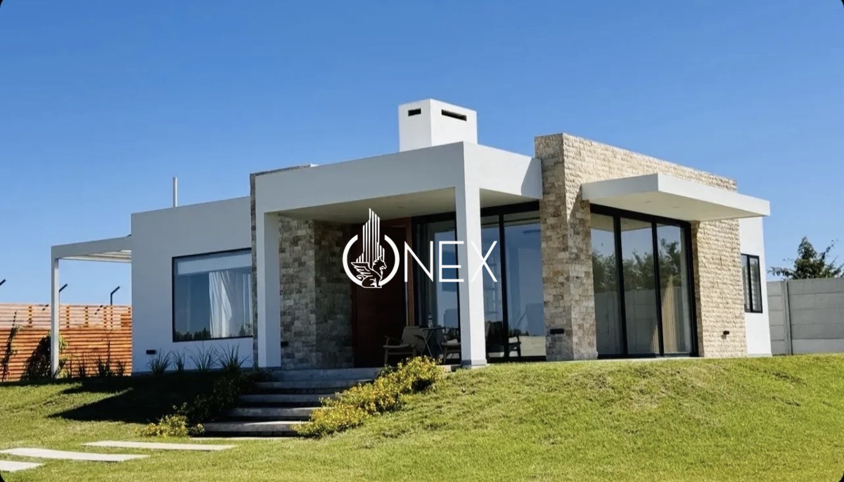 Casa ID.4927 - Moderna y exclusiva casa en venta 