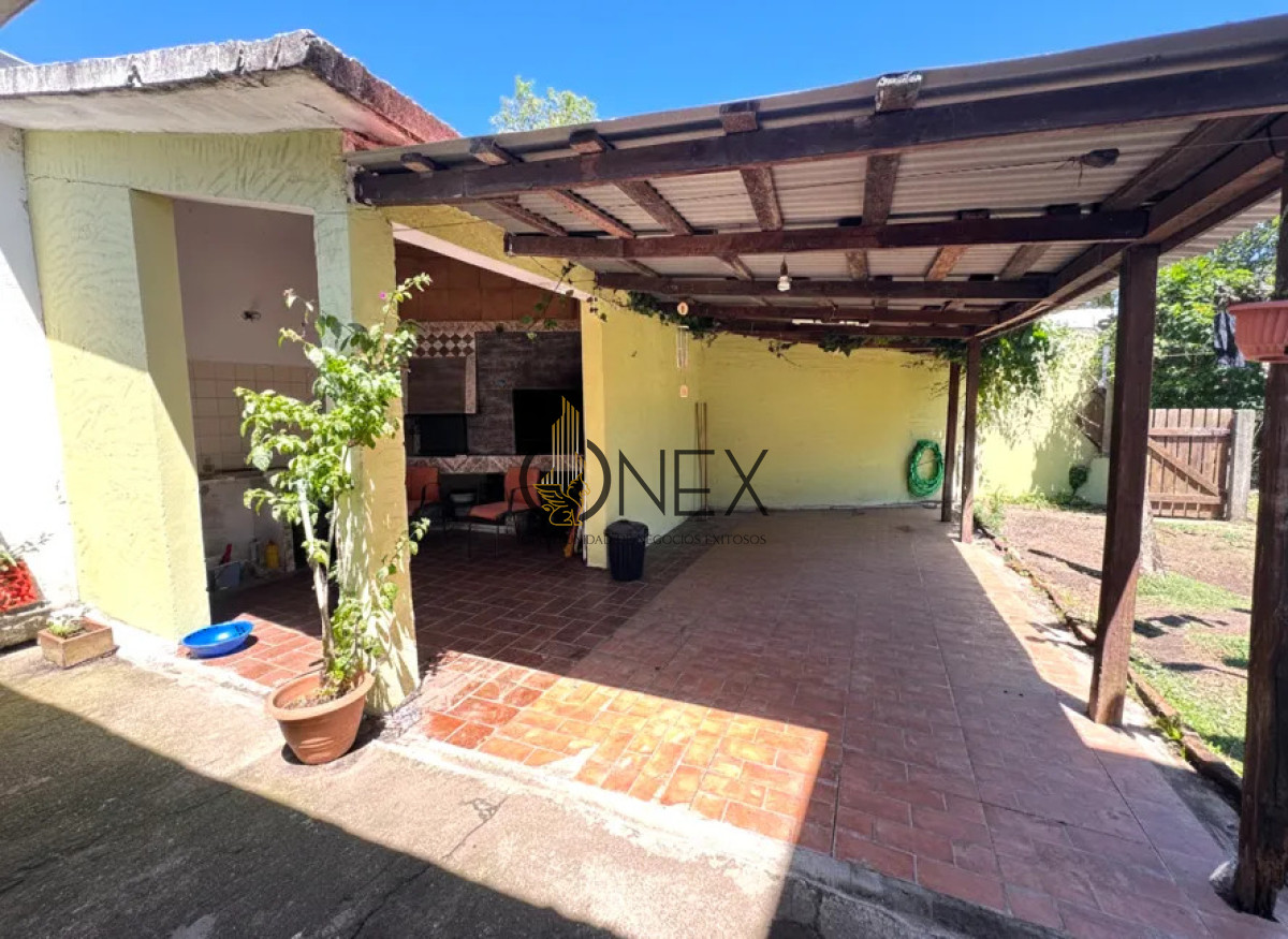 Casa ID.1514 - Gran Oportunidad Venta de Casa y Apartamento La Floresta a Pasos de La Playa.