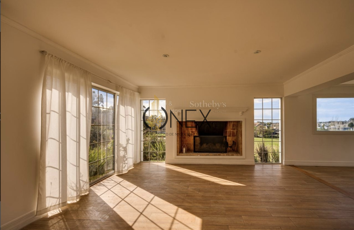 Casa ID.3374 - TU NUEVA VIDA EMPIEZA ACÁ! Venta Casa Altos la Tahona 3D Suite, estar, 2 plantas excelente ubicación  