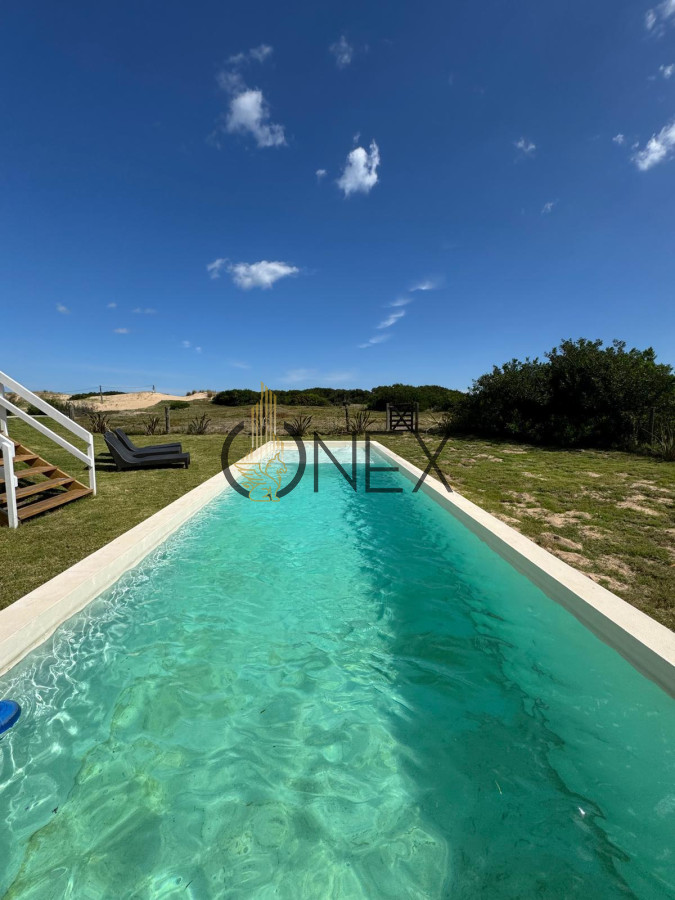 Casa ID.1404 - ¡Se vende espectacular casa a estrenar! de tres dormitorios, en Club del Lago, Punta Ballena  