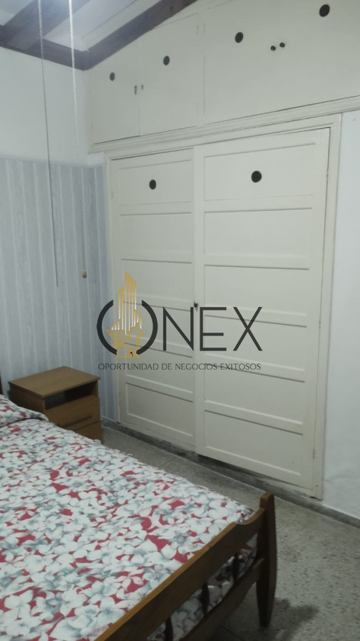 Casa ID.4406 - SE VENDE EXCELENTE PROPIEDAD EN ATLANTIDA, DE CUATRO DORMITORIOS