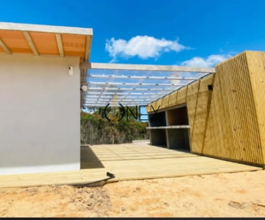 Casa ID.1375 - ¡Se vende espectacular casa a estrenar! de tres dormitorios, en Club del Lago, Punta Ballena  