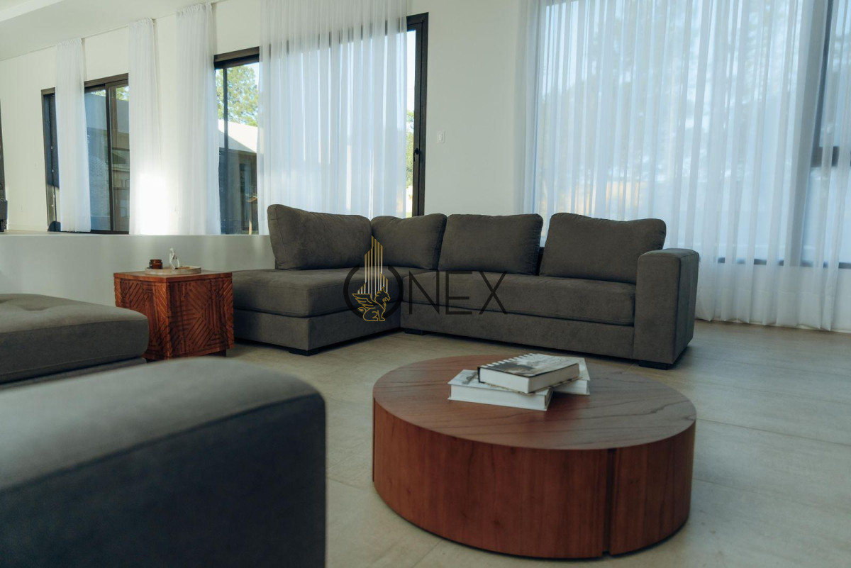 Casa ID.1587 - SE VENDE CASA EN BARRIO PRIVADO CARMEL