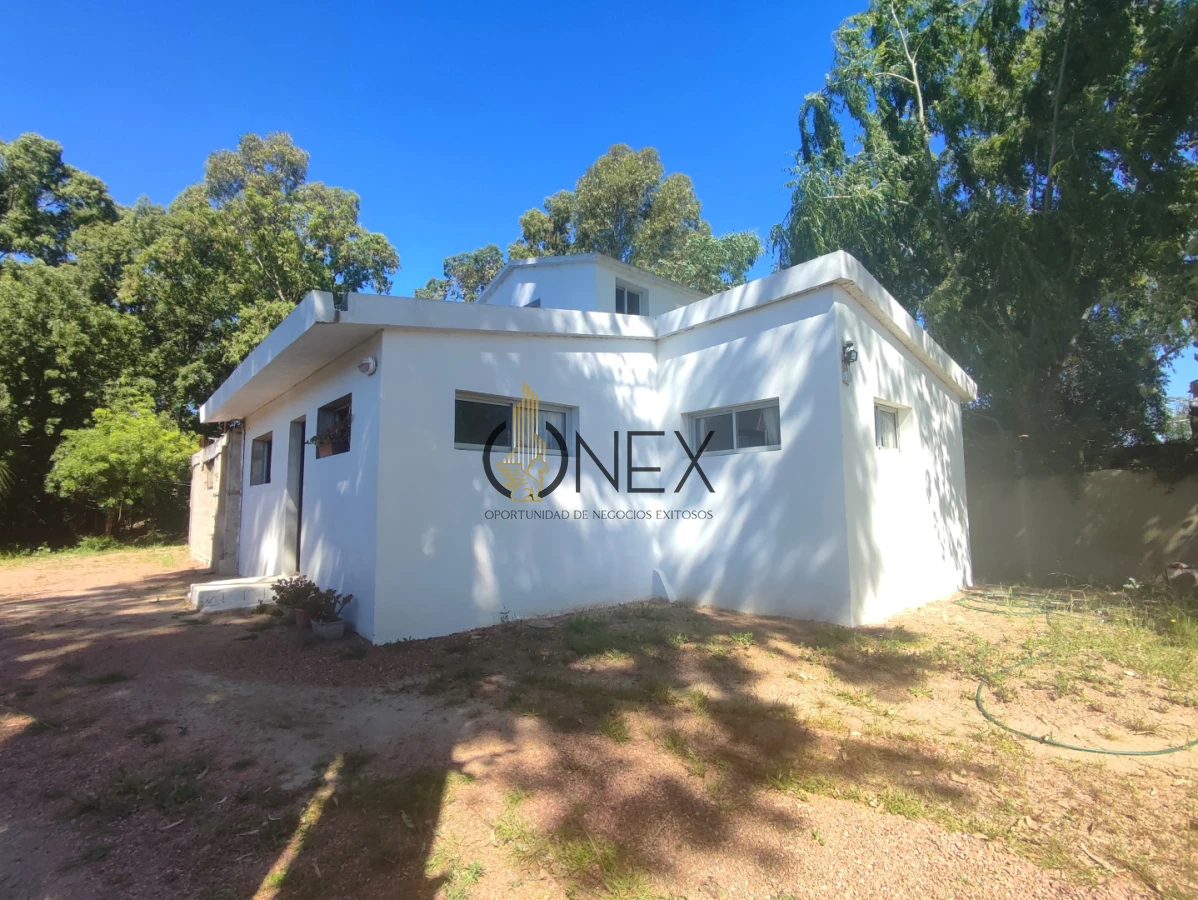 Casa ID.3574 - Casa en Alquiler de 3 dormitorios en Estación La Floresta