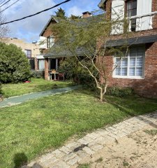 Venta casa amplia en Pinares