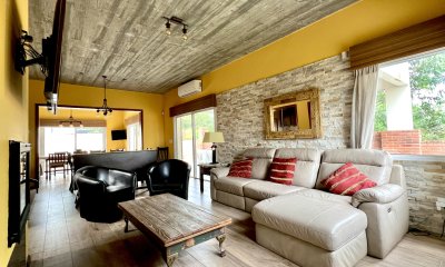 VENTA CASA AMUEBLADA, 3 DORMITORIOS, 3 BAÑOS, PLAYA GRANDE, PIRIÁPOLIS