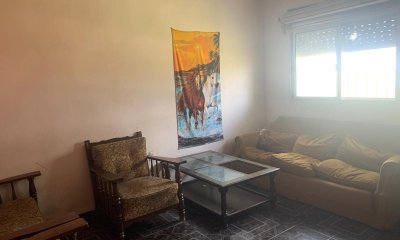 Venta de casa con local y garaje en Vista Linda cerca de Progreso y Las Piedras