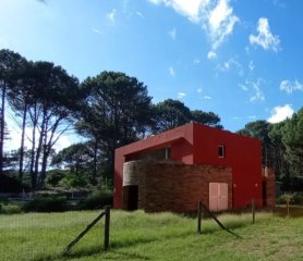 Casa en Punta Ballena, Club del Lago