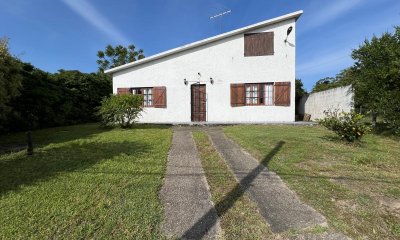 SE VENDE MUY BUENA PROPIEDAD EN COSTA AZUL