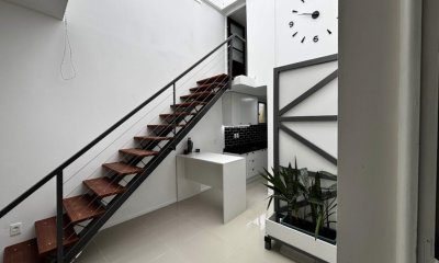 Venta de Hermosa Casa Modernizada a Cuadras de Antel Arena y de La Blanqueada