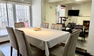VENTA CASA 4 DORMITORIOS, 2 BAÑOS, CON GARAGE, PATIO Y PARRILLERO, MALVIN.