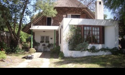 Oportunidad Casa de 4 dormitorios en Parque del plata sur