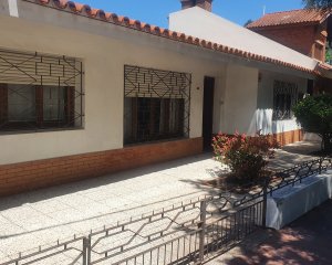 CASA EN VENTA REP. ARGENTINA PAYSANDU