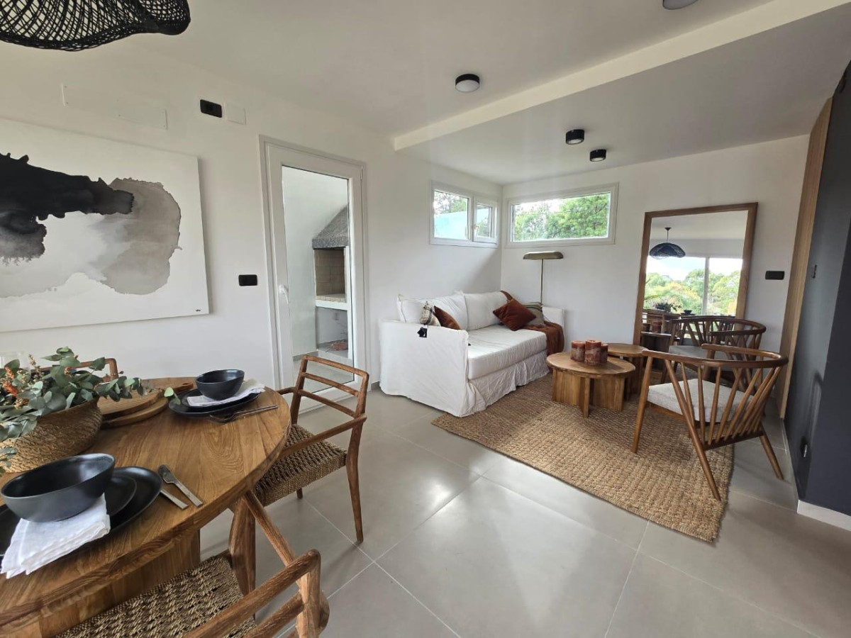 Venta espectacular casas en complejo en la Barra Punta del Este 