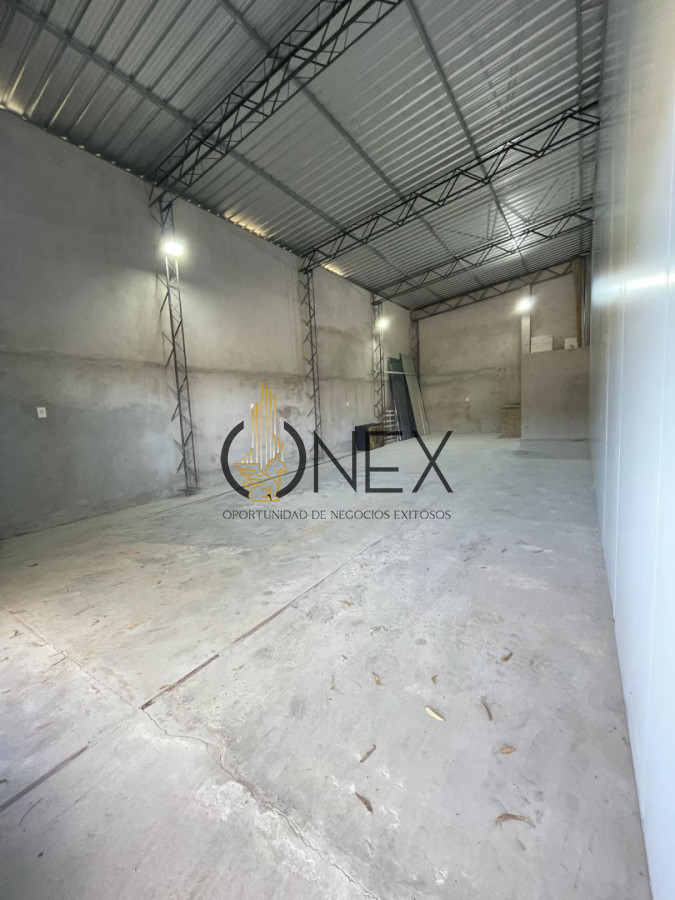 Galpón ID.4235 - Se Alquila Galpón Avda Lussich. Maldonado