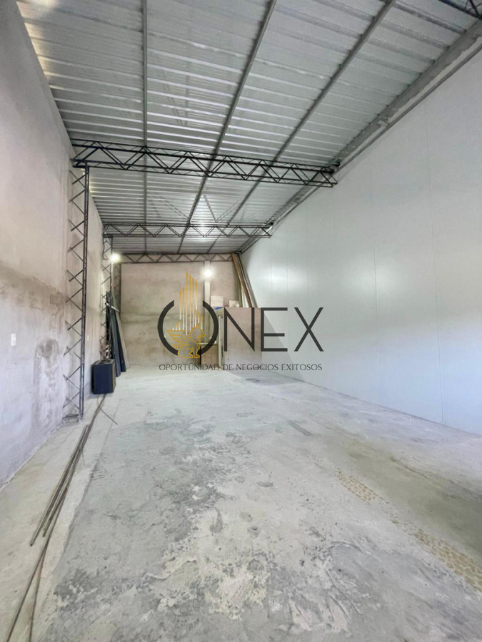 Galpón ID.4235 - Se Alquila Galpón Avda Lussich. Maldonado