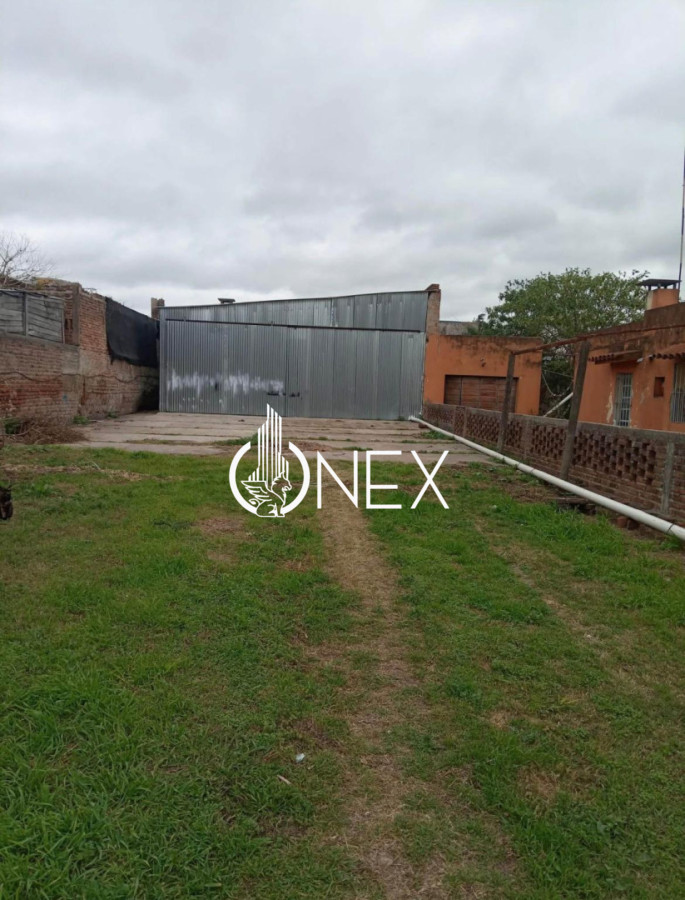 Galpón ID.4024 - GALPON EN VENTA FRENTE A LA NUEVA UNIVERSIDAD 