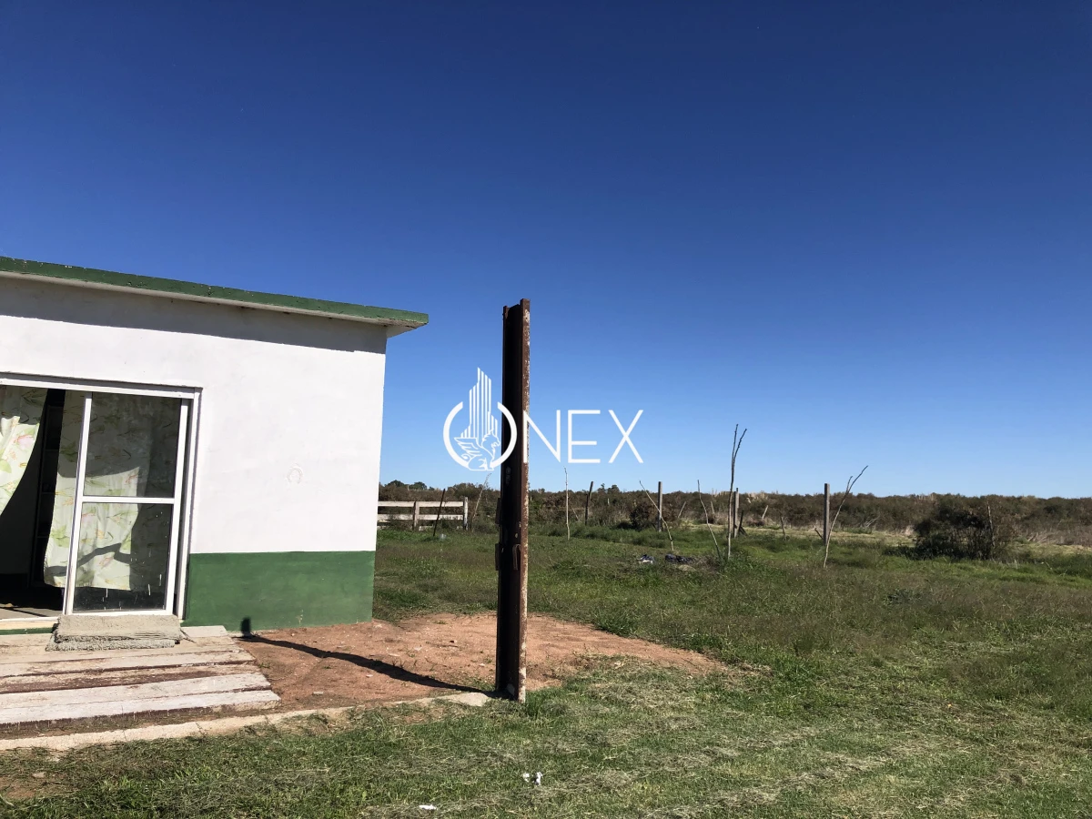 Chacra ID.2140 -  Se vende Chacra de 4ha más casa, sobre ruta 107. Canelón Chico.